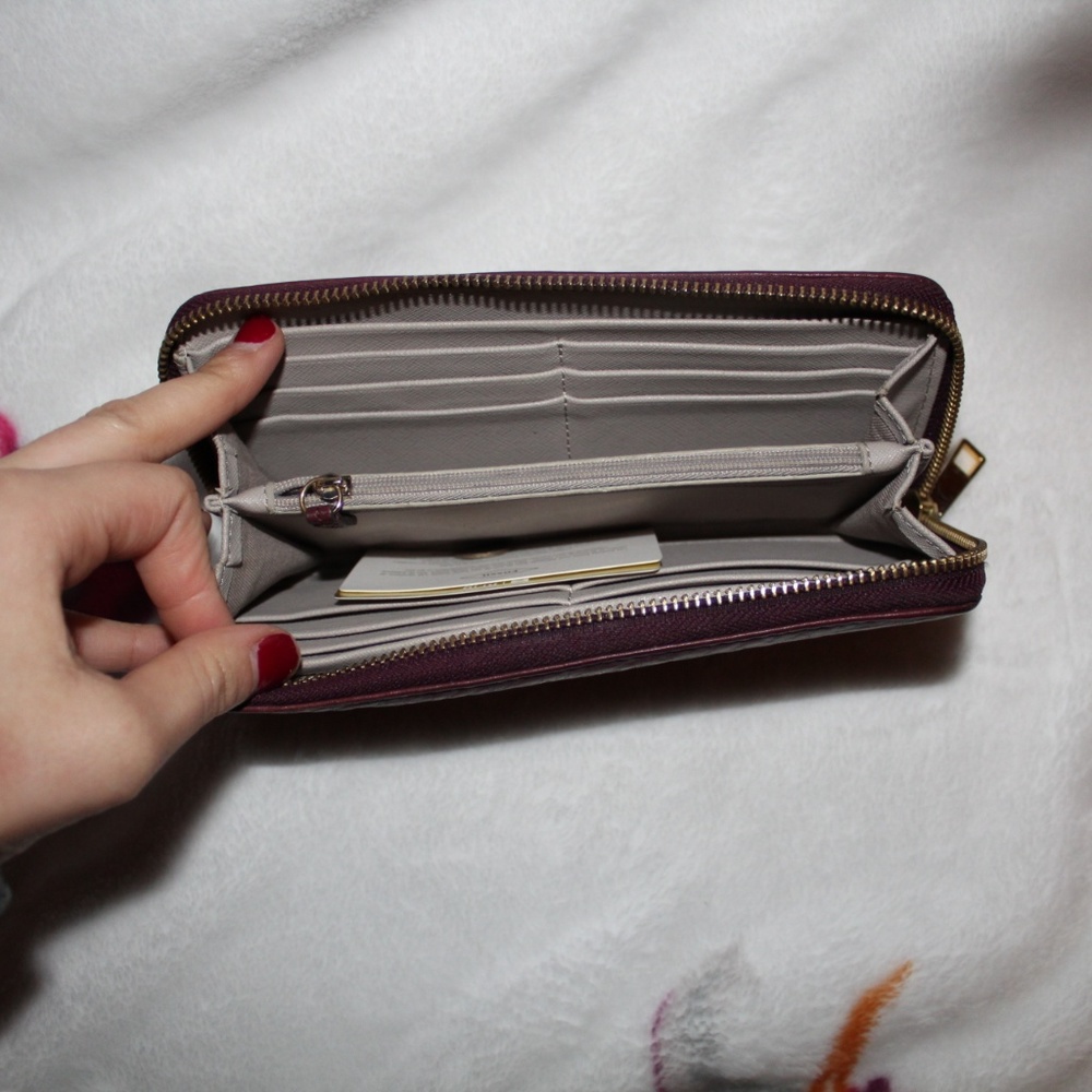 Wallet - Picture 4 of 4